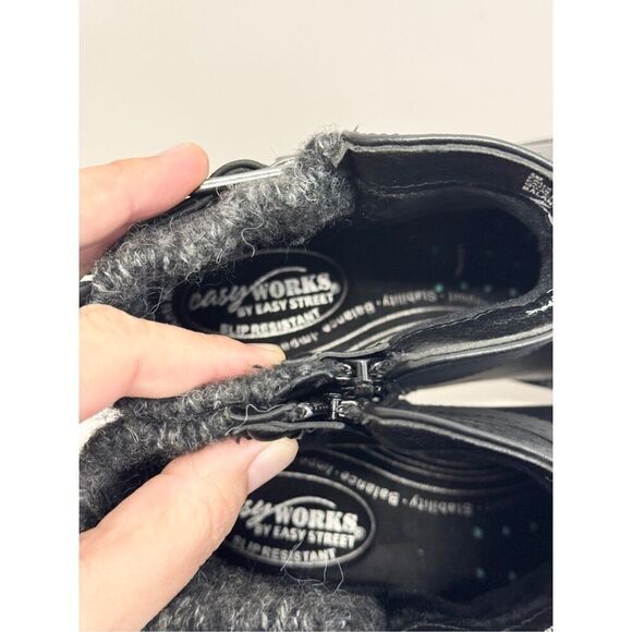 Easy Streets Booties Size 5 Black Block Heel Faux Fur Lug Outsole Faux Leather - Picture 7 of 8